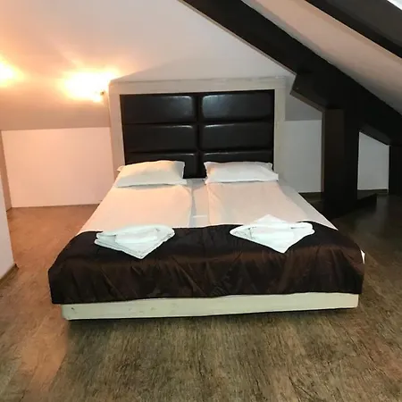 North Star Hotel 3*